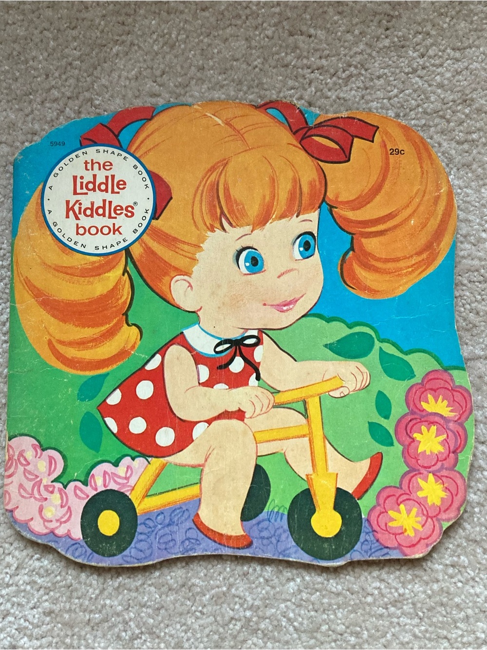 Vintage 1968 Liddle Kiddle picture book